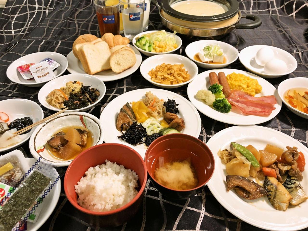 Apa Hotel Toyama Ekimae Экстерьер фото